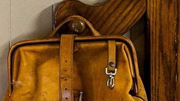 Tan leather bag